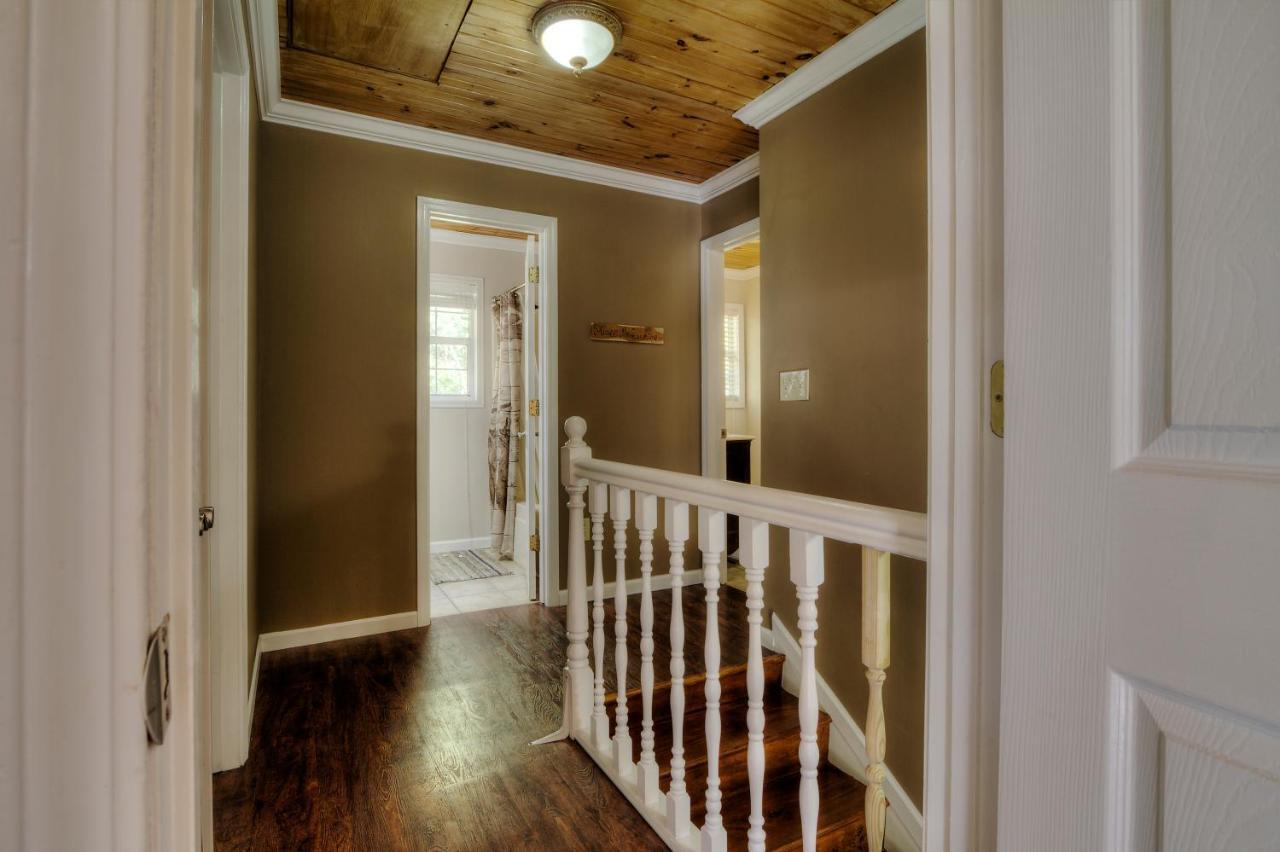 5Bedrooms*4King Beds*Outstanding Location*Hottub* Севьервилл Экстерьер фото